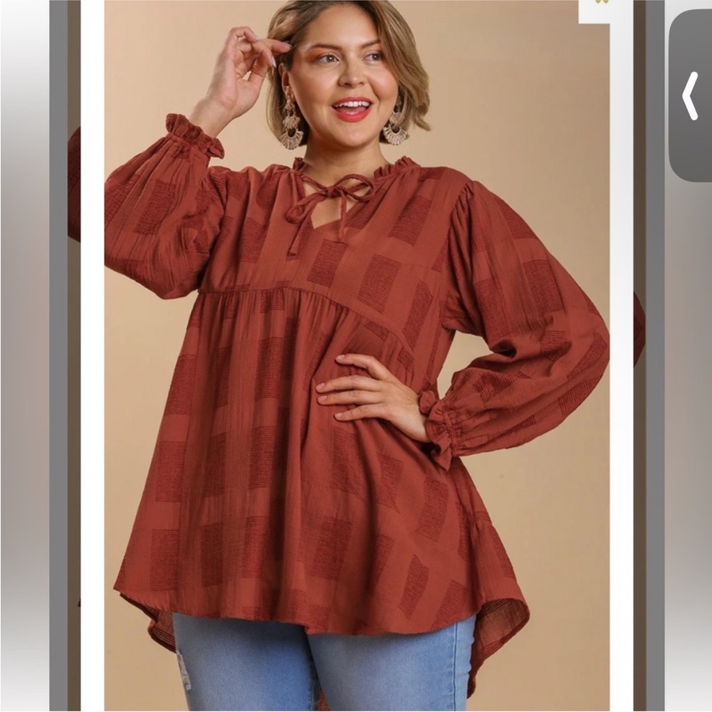 Umgee Chenille Split Neck Babydoll Long Sleeve Tunic.